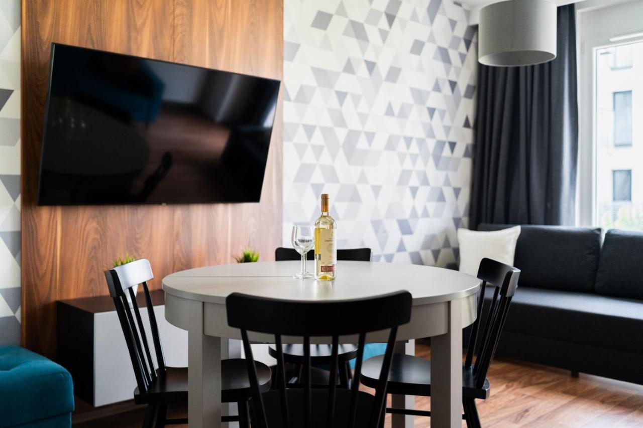 Big Apart - Atal Towers - 3 Rooms - Private Parking Place Wroclaw Bagian luar foto