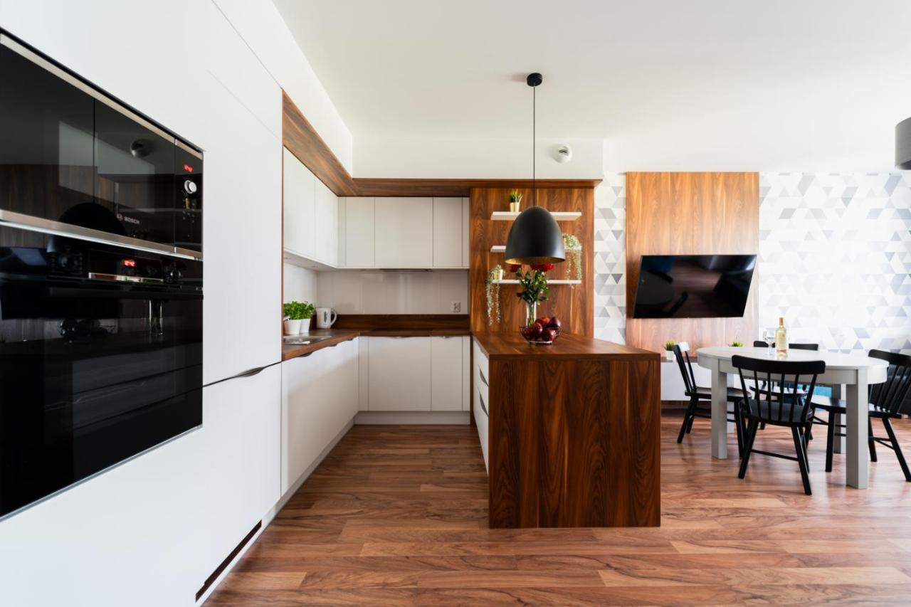 Big Apart - Atal Towers - 3 Rooms - Private Parking Place Wroclaw Bagian luar foto
