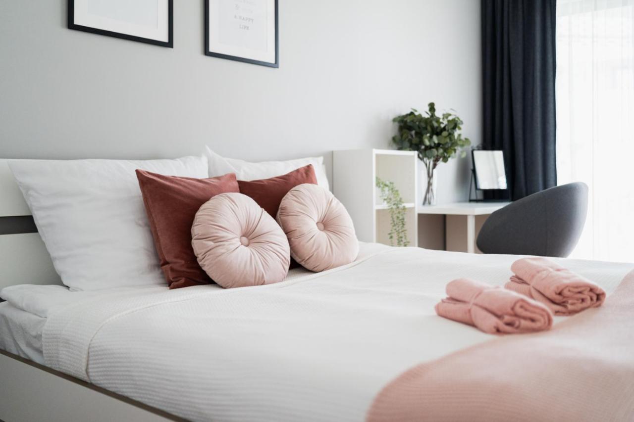 Big Apart - Atal Towers - 3 Rooms - Private Parking Place Wroclaw Bagian luar foto