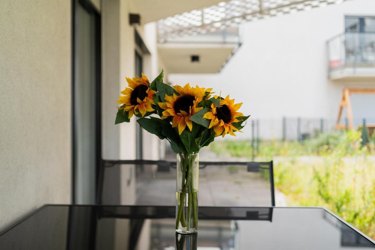 Big Apart - Atal Towers - 3 Rooms - Private Parking Place Wroclaw Bagian luar foto